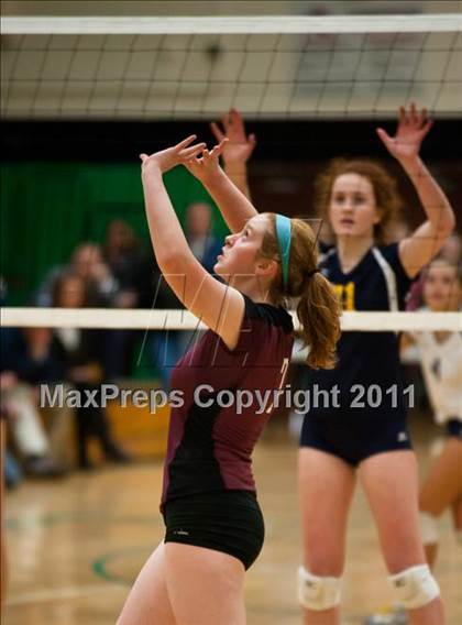 Thumbnail 1 in RHAM vs. East Lyme (CIAC Class L Final) photogallery.