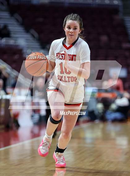 Thumbnail 1 in Lancaster Catholic vs. Westmont Hilltop (PIAA 3A Championship) photogallery.