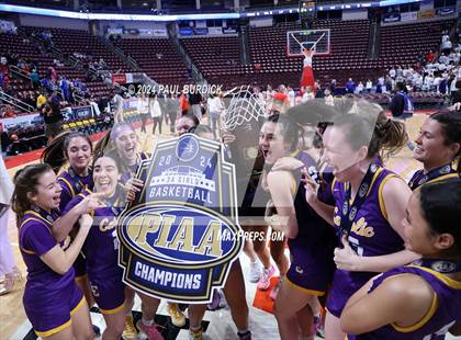 Thumbnail 1 in Lancaster Catholic vs. Westmont Hilltop (PIAA 3A Championship) photogallery.