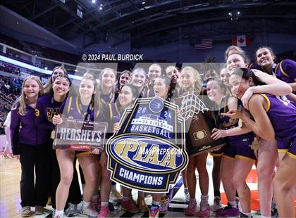Thumbnail 2 in Lancaster Catholic vs. Westmont Hilltop (PIAA 3A Championship) photogallery.