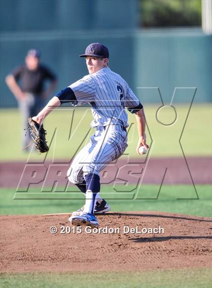Thumbnail 1 in Arlington Martin vs. Keller (UIL 6A Regional Final) photogallery.