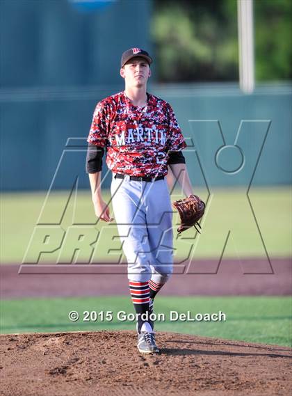 Thumbnail 1 in Arlington Martin vs. Keller (UIL 6A Regional Final) photogallery.