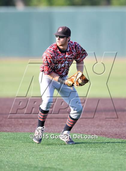 Thumbnail 1 in Arlington Martin vs. Keller (UIL 6A Regional Final) photogallery.
