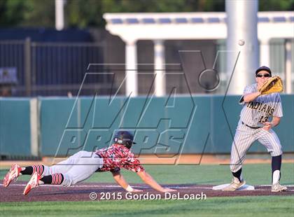 Thumbnail 3 in Arlington Martin vs. Keller (UIL 6A Regional Final) photogallery.