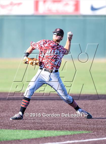 Thumbnail 3 in Arlington Martin vs. Keller (UIL 6A Regional Final) photogallery.