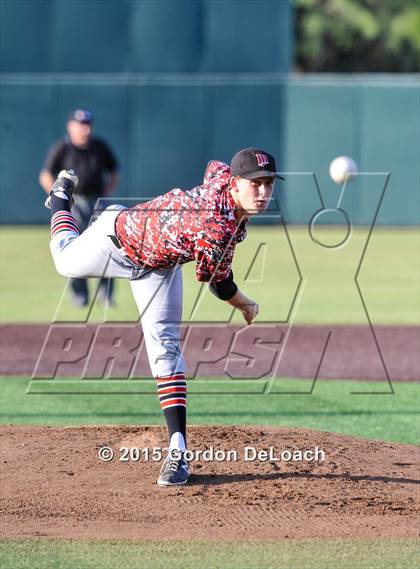 Thumbnail 2 in Arlington Martin vs. Keller (UIL 6A Regional Final) photogallery.