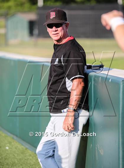 Thumbnail 2 in Arlington Martin vs. Keller (UIL 6A Regional Final) photogallery.