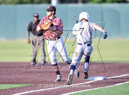 Thumbnail 2 in Arlington Martin vs. Keller (UIL 6A Regional Final) photogallery.