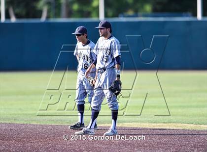 Thumbnail 2 in Arlington Martin vs. Keller (UIL 6A Regional Final) photogallery.