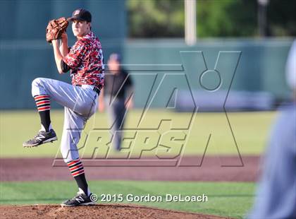 Thumbnail 2 in Arlington Martin vs. Keller (UIL 6A Regional Final) photogallery.