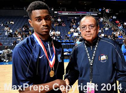 Thumbnail 3 in St. John Bosco vs. Compton (CIF SoCal Regional D2 Final) photogallery.