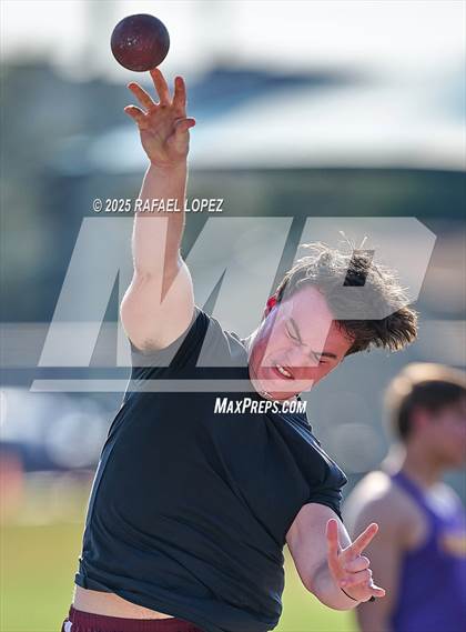 Thumbnail 2 in Jersey Village Falcon Relays (Shot Put) photogallery.