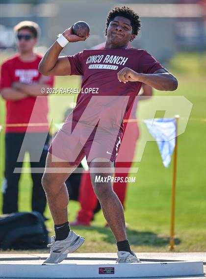 Thumbnail 3 in Jersey Village Falcon Relays (Shot Put) photogallery.