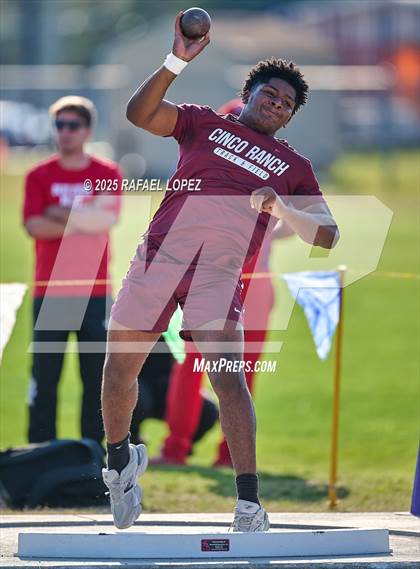 Thumbnail 1 in Jersey Village Falcon Relays (Shot Put) photogallery.