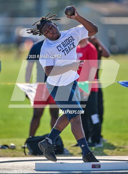 Thumbnail 2 in Jersey Village Falcon Relays (Shot Put) photogallery.