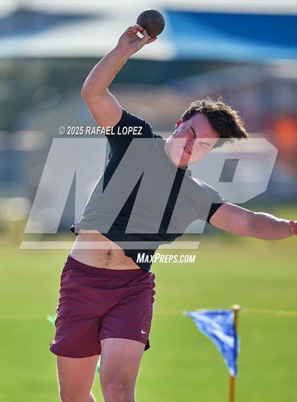 Thumbnail 1 in Jersey Village Falcon Relays (Shot Put) photogallery.