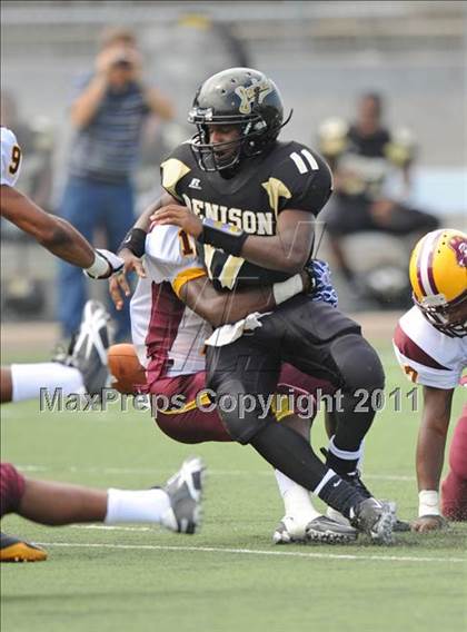 Thumbnail 3 in Glades Central vs. Denison (Florida vs. Texas Football Showcase) photogallery.
