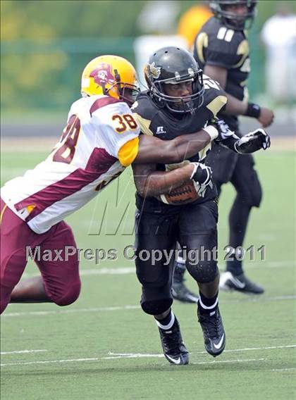 Thumbnail 3 in Glades Central vs. Denison (Florida vs. Texas Football Showcase) photogallery.