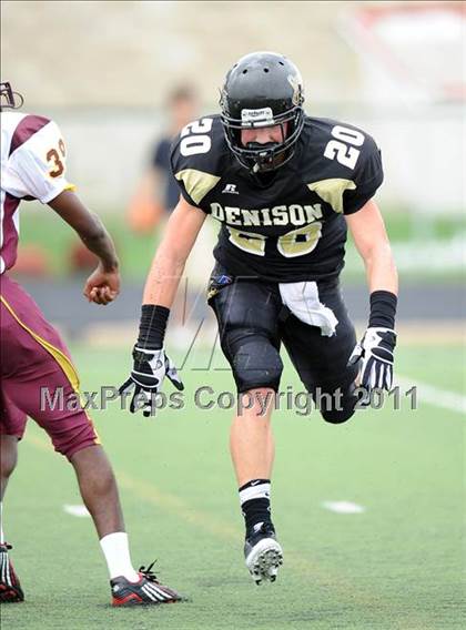 Thumbnail 2 in Glades Central vs. Denison (Florida vs. Texas Football Showcase) photogallery.