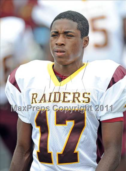 Thumbnail 2 in Glades Central vs. Denison (Florida vs. Texas Football Showcase) photogallery.