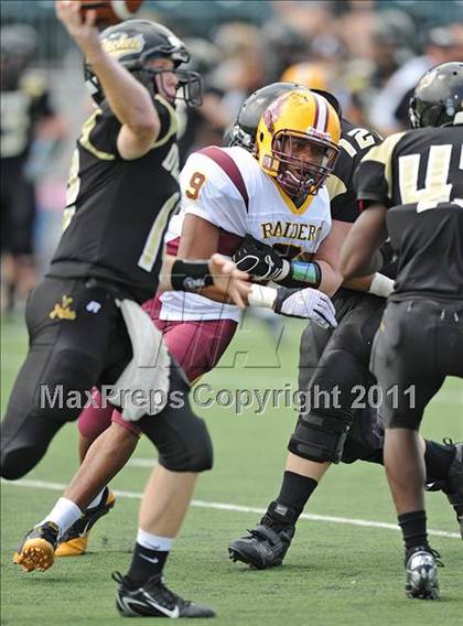 Thumbnail 3 in Glades Central vs. Denison (Florida vs. Texas Football Showcase) photogallery.