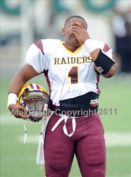 Thumbnail 1 in Glades Central vs. Denison (Florida vs. Texas Football Showcase) photogallery.