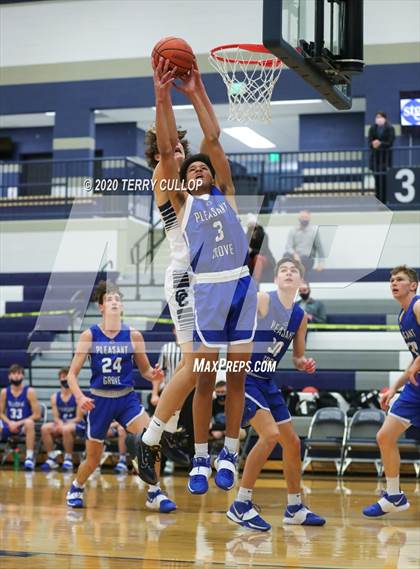 Thumbnail 3 in Pleasant Grove vs. Corner Canyon (CC Winter Invitational) photogallery.