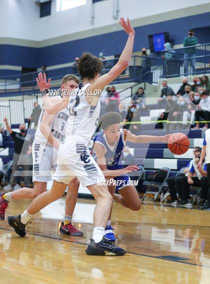 Thumbnail 2 in Pleasant Grove vs. Corner Canyon (CC Winter Invitational) photogallery.