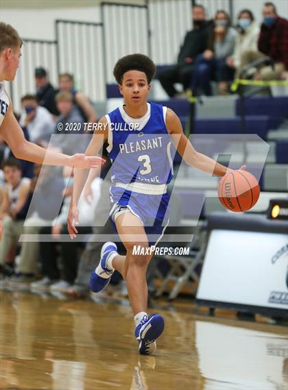 Thumbnail 2 in Pleasant Grove vs. Corner Canyon (CC Winter Invitational) photogallery.