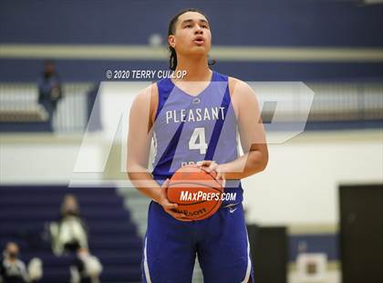 Thumbnail 3 in Pleasant Grove vs. Corner Canyon (CC Winter Invitational) photogallery.