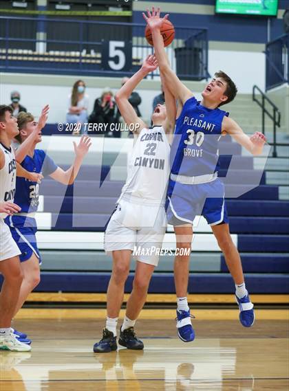 Thumbnail 3 in Pleasant Grove vs. Corner Canyon (CC Winter Invitational) photogallery.