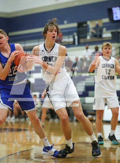 Thumbnail 1 in Pleasant Grove vs. Corner Canyon (CC Winter Invitational) photogallery.
