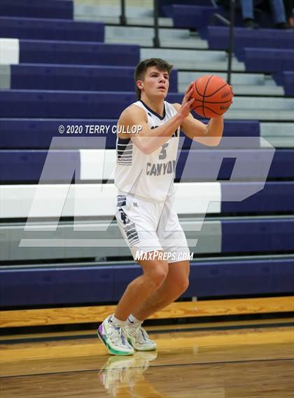 Thumbnail 2 in Pleasant Grove vs. Corner Canyon (CC Winter Invitational) photogallery.