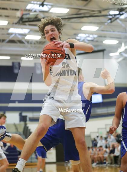 Thumbnail 2 in Pleasant Grove vs. Corner Canyon (CC Winter Invitational) photogallery.
