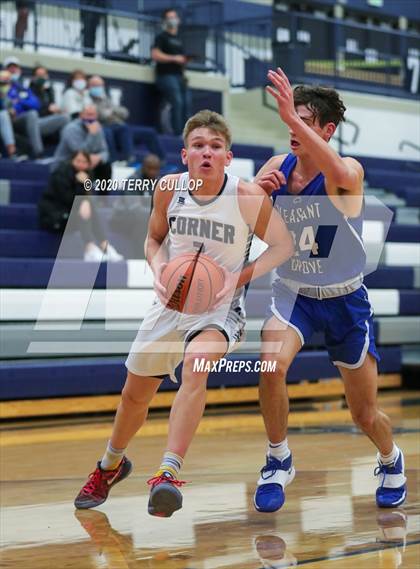 Thumbnail 2 in Pleasant Grove vs. Corner Canyon (CC Winter Invitational) photogallery.