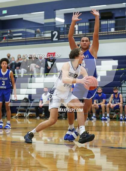 Thumbnail 2 in Pleasant Grove vs. Corner Canyon (CC Winter Invitational) photogallery.
