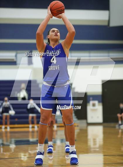 Thumbnail 3 in Pleasant Grove vs. Corner Canyon (CC Winter Invitational) photogallery.