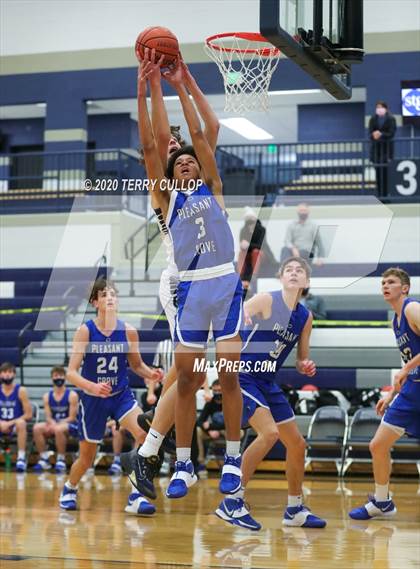 Thumbnail 1 in Pleasant Grove vs. Corner Canyon (CC Winter Invitational) photogallery.