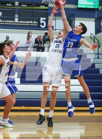 Thumbnail 2 in Pleasant Grove vs. Corner Canyon (CC Winter Invitational) photogallery.