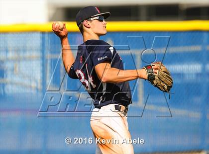 Thumbnail 3 in Saint Viator vs Timberline (Greenway Festival) photogallery.