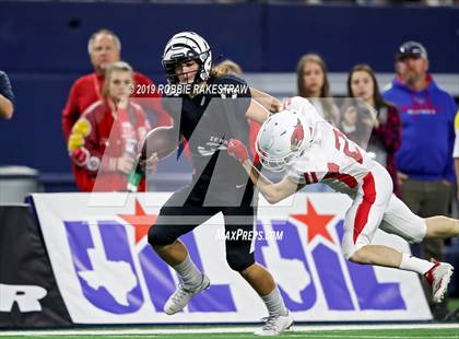 Thumbnail 3 in Pottsboro vs. Grandview (UIL 3A Division 1 Final) photogallery.