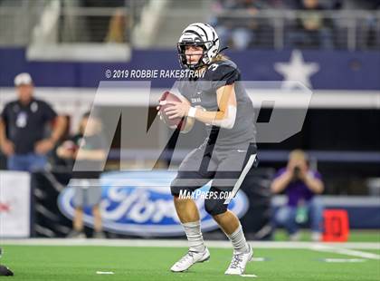 Thumbnail 3 in Pottsboro vs. Grandview (UIL 3A Division 1 Final) photogallery.