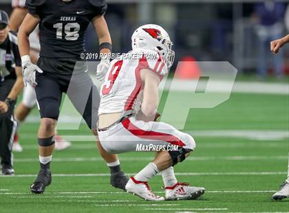 Thumbnail 2 in Pottsboro vs. Grandview (UIL 3A Division 1 Final) photogallery.