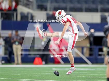Thumbnail 2 in Pottsboro vs. Grandview (UIL 3A Division 1 Final) photogallery.