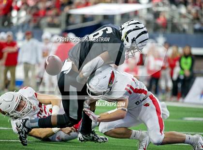 Thumbnail 3 in Pottsboro vs. Grandview (UIL 3A Division 1 Final) photogallery.