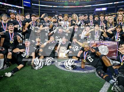 Thumbnail 1 in Pottsboro vs. Grandview (UIL 3A Division 1 Final) photogallery.
