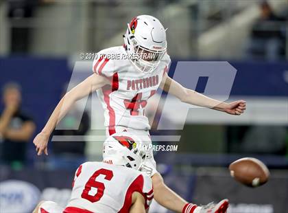 Thumbnail 3 in Pottsboro vs. Grandview (UIL 3A Division 1 Final) photogallery.