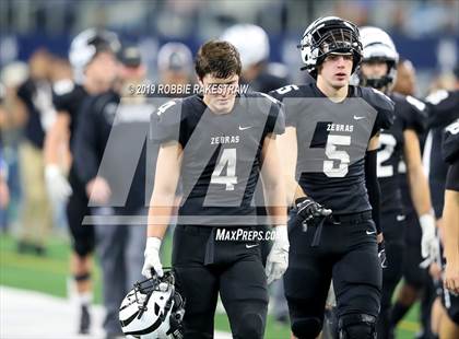 Thumbnail 1 in Pottsboro vs. Grandview (UIL 3A Division 1 Final) photogallery.