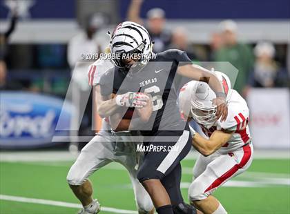 Thumbnail 2 in Pottsboro vs. Grandview (UIL 3A Division 1 Final) photogallery.