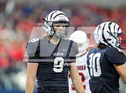Thumbnail 1 in Pottsboro vs. Grandview (UIL 3A Division 1 Final) photogallery.